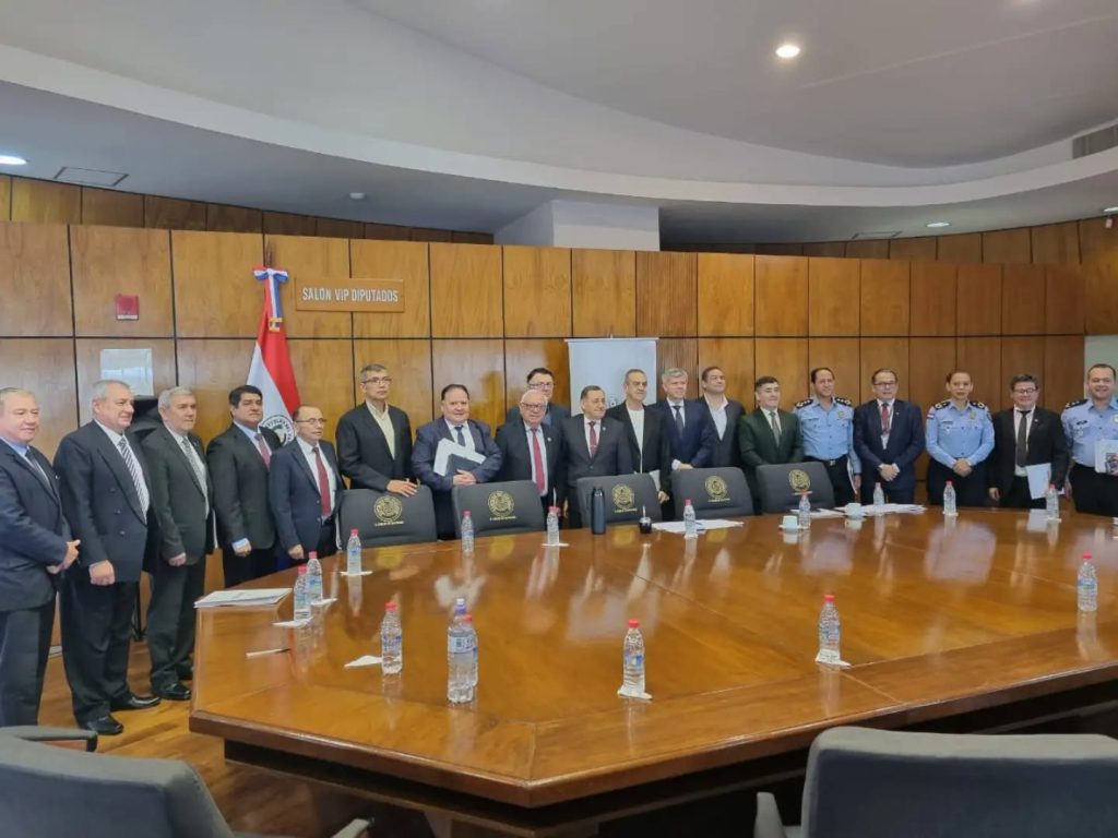 Diálogo para la modernización de la Policía Nacional.